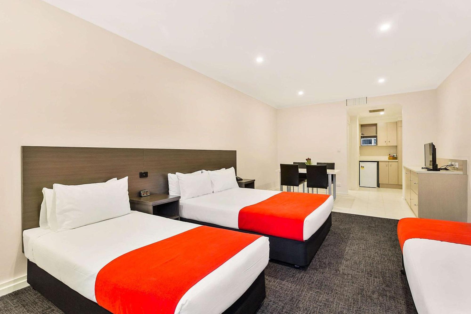 Quality Hotel Manor Mitcham Kültér fotó