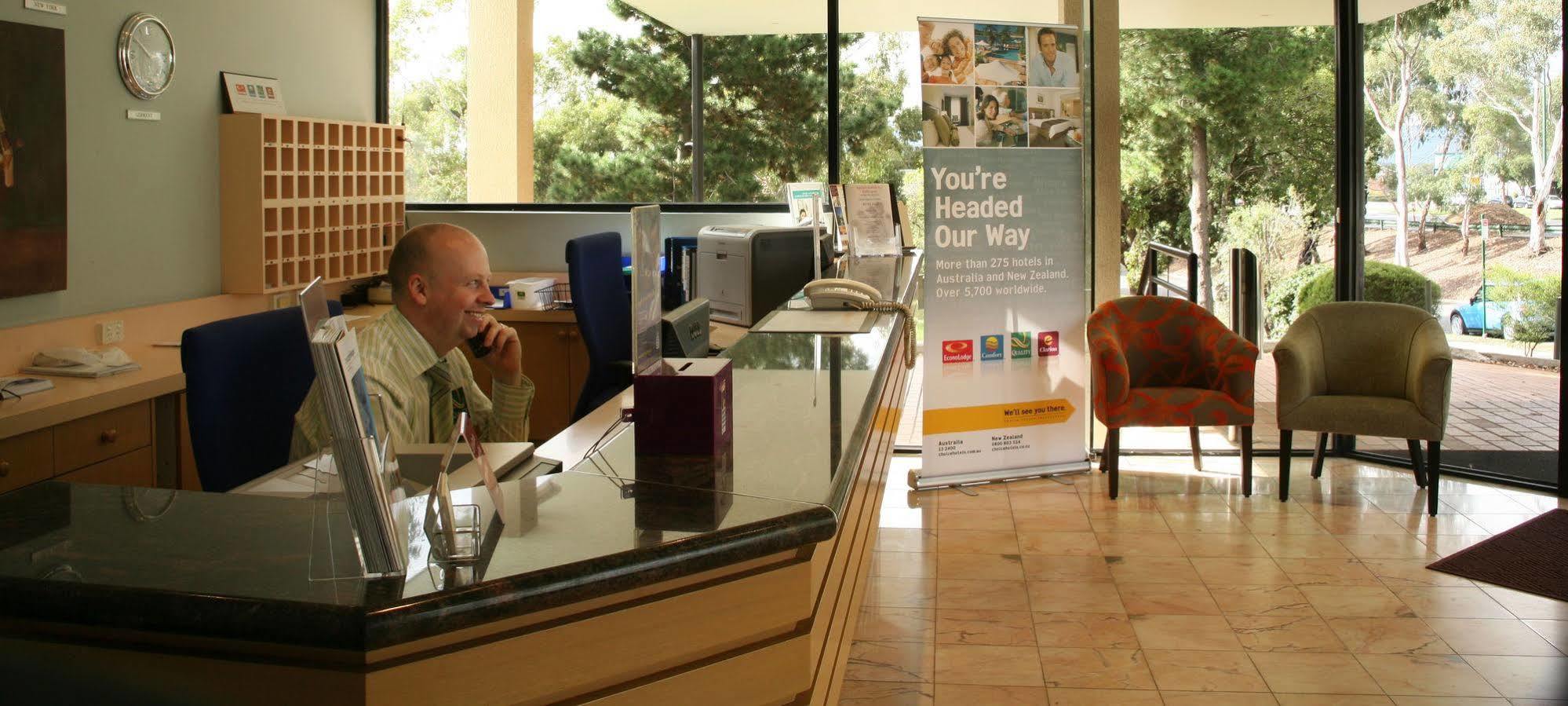 Quality Hotel Manor Mitcham Kültér fotó